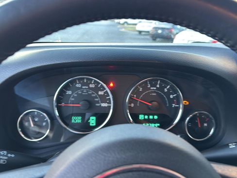 Used 2017 Jeep Wrangler Unlimited Sahara w/ Max Tow Package image 20