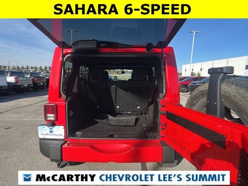 Used 2018 Jeep Wrangler Unlimited Sahara w/ Dual Top Group image 14