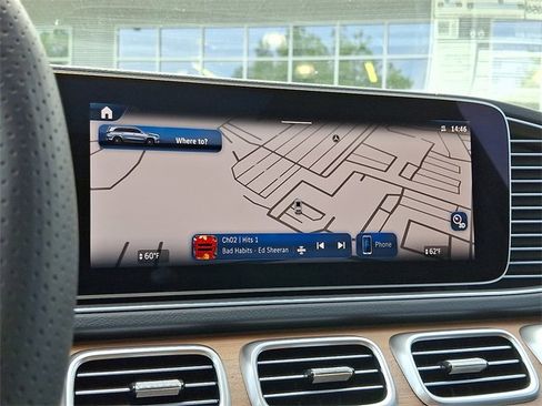 Used 2025 Mercedes-Benz GLS 450 4MATIC image 17