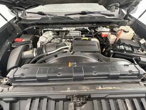 Used 2022 Chevrolet Silverado 2500 Custom w/ Custom Value Package AWD/4WD image 28