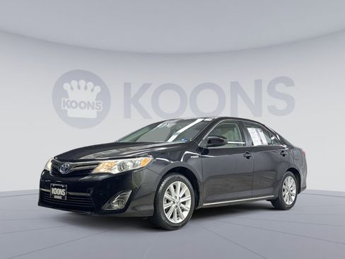 Used 2014 Toyota Camry XLE w/ Leather Package image 1