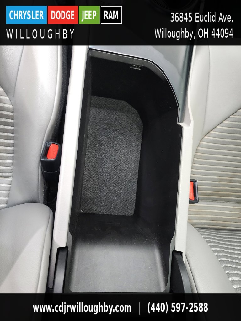 Used 2018 Toyota Camry SE w/ Audio Package FWD image 24