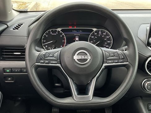 Used 2024 Nissan Sentra SV image 19