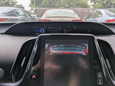 Used 2018 Toyota Prius Prime Premium w/ Carpet Mat Package image 8