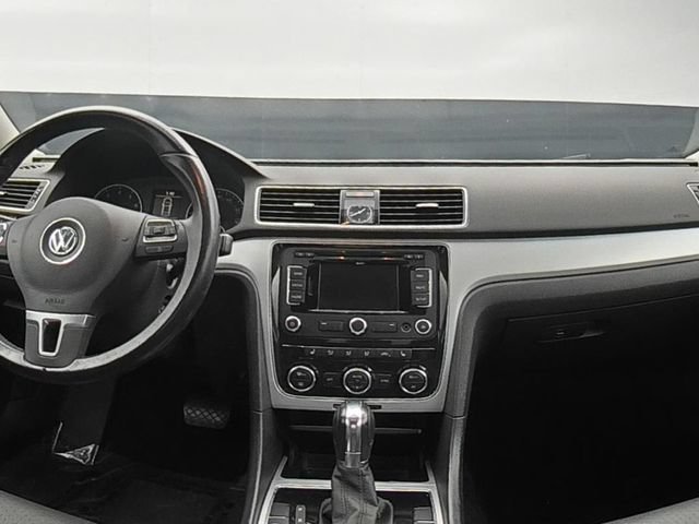Used 2012 Volkswagen Passat 2.5 SE FWD image 24