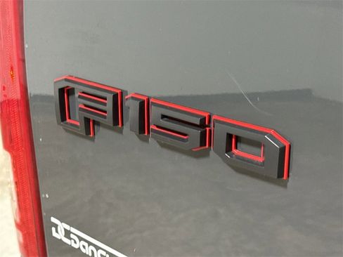 Used 2016 Ford F150 XLT w/ Equipment Group 302A Luxury image 27