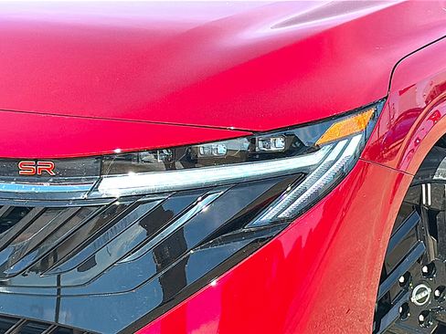 New 2026 Nissan Sentra SR w/ Floor Mat Package image 4