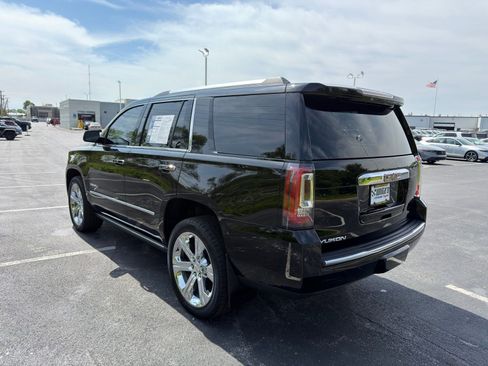 Used 2019 GMC Yukon Denali w/ Denali Ultimate Package AWD/4WD image 4