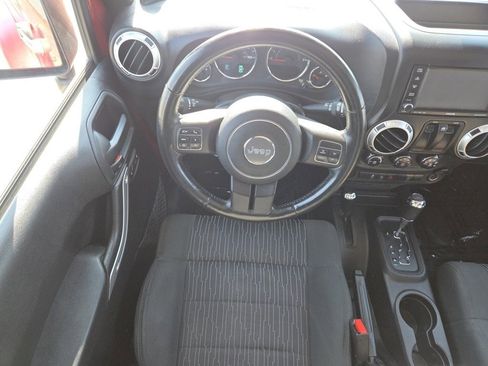 Used 2012 Jeep Wrangler Sahara w/ Connectivity Group image 4