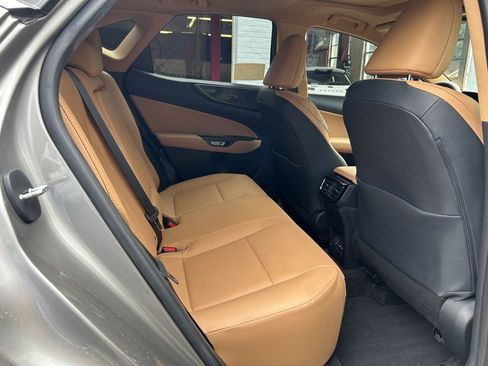 Used 2023 Lexus NX 350 AWD image 17
