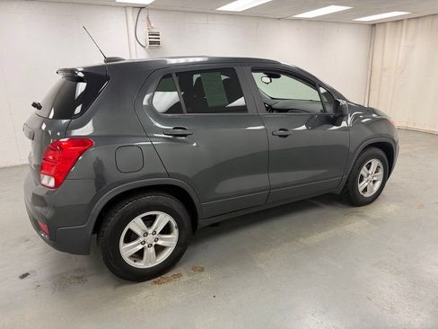 Used 2020 Chevrolet Trax LS FWD image 6