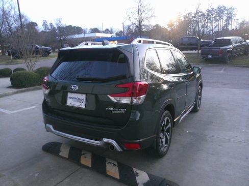 Used 2023 Subaru Forester Touring w/ Popular Package #2 image 12