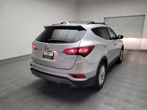 Used 2018 Hyundai Santa Fe Sport 2.0T FWD image 9