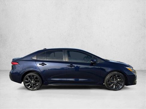 Used 2024 Toyota Corolla SE FWD image 4