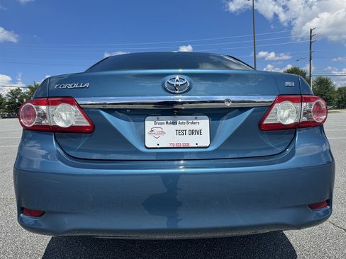 Used 2013 Toyota Corolla LE FWD image 9