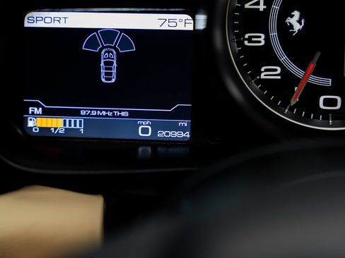 Used 2015 Ferrari California T RWD image 47