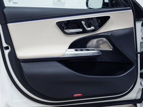 Used 2024 Mercedes-Benz E 350 4MATIC Sedan image 13
