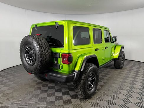 Certified 2025 Jeep Wrangler Unlimited Rubicon AWD/4WD image 6