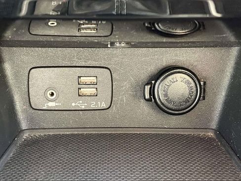 Used 2020 Subaru Forester Limited w/ Popular Package #3 AWD/4WD image 22