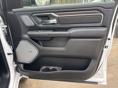New 2026 RAM 1500 Laramie AWD/4WD image 32