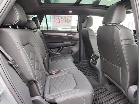 New 2026 Volkswagen Atlas Cross Sport SE image 14
