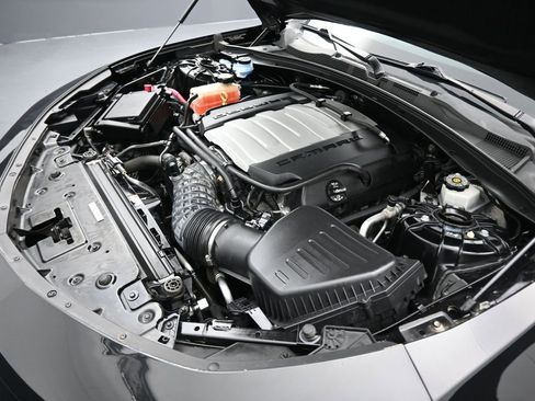 Used 2016 Chevrolet Camaro SS image 45