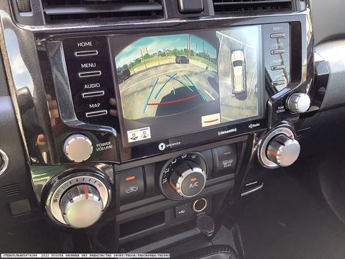 Used 2022 Toyota 4Runner TRD Off-Road Premium image 9