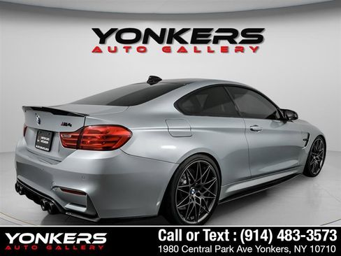 Used 2017 BMW M4 Coupe image 5