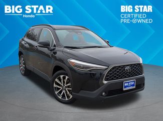 Used 2023 Toyota Corolla Cross XLE video 1