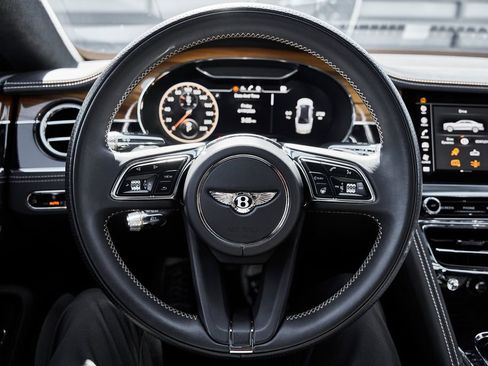 Used 2024 Bentley Flying Spur V8 AWD/4WD image 59