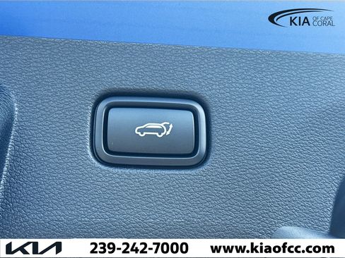 New 2026 Kia Sportage EX w/ EX Panorama Roof Package FWD image 11