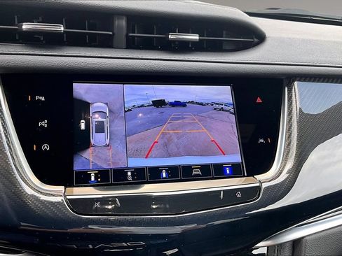 Certified 2024 Cadillac XT6 Sport w/ LPO, Red Accent Package AWD/4WD image 23