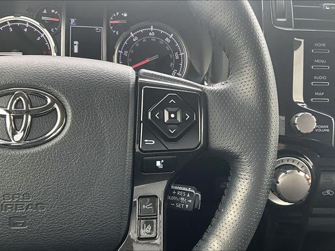 Used 2023 Toyota 4Runner TRD Off-Road Premium w/ Moonroof Package AWD/4WD image 24