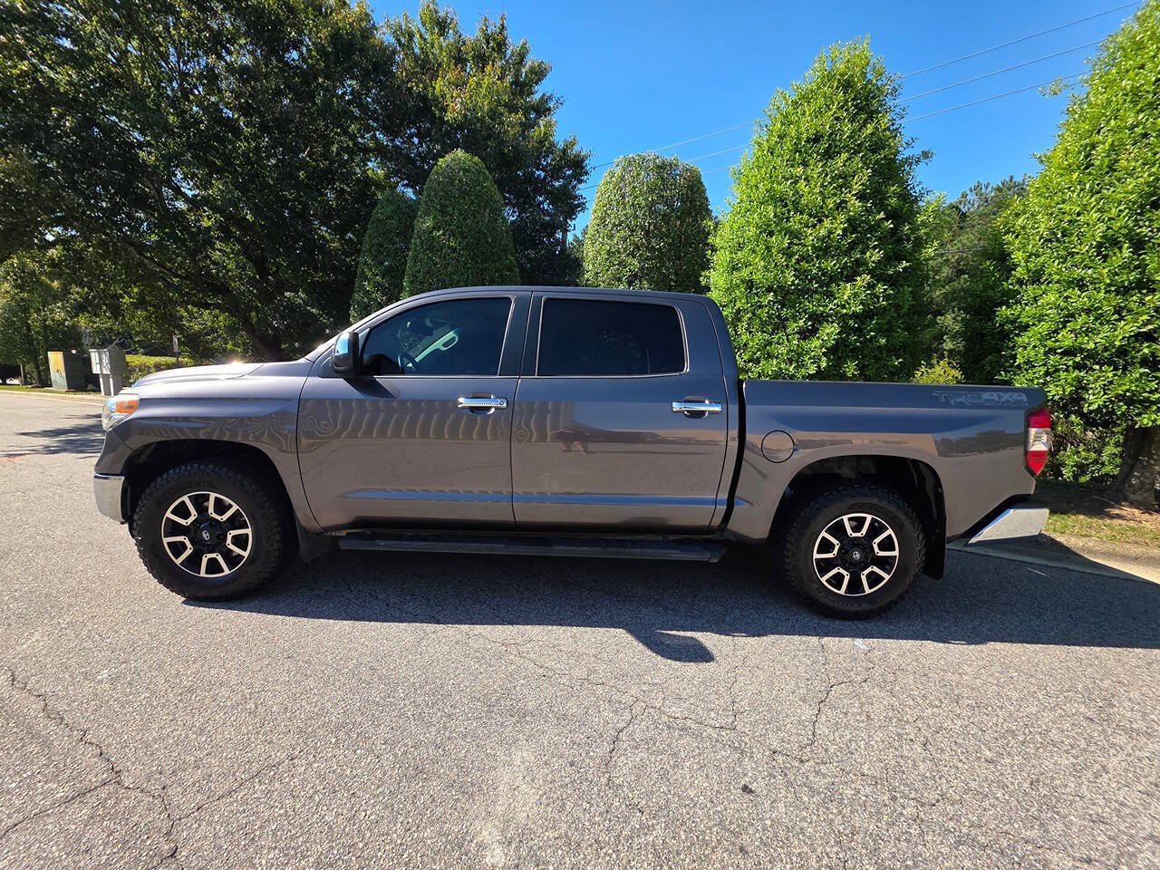 Used 2014 Toyota Tundra Limited w/ TRD Off Road Package AWD/4WD image 2