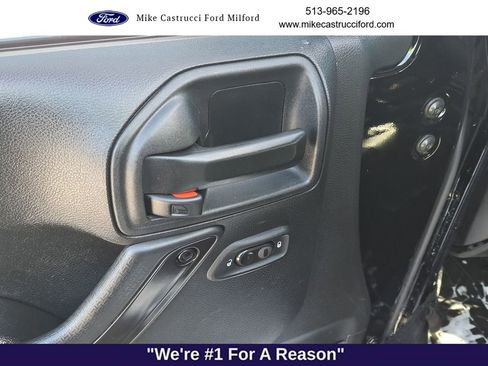 Used 2017 Jeep Wrangler Unlimited Sahara image 16