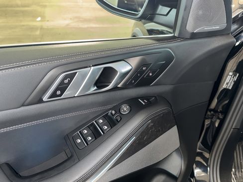 Certified 2025 BMW X5 sDrive40i w/ Climate Comfort Package image 18