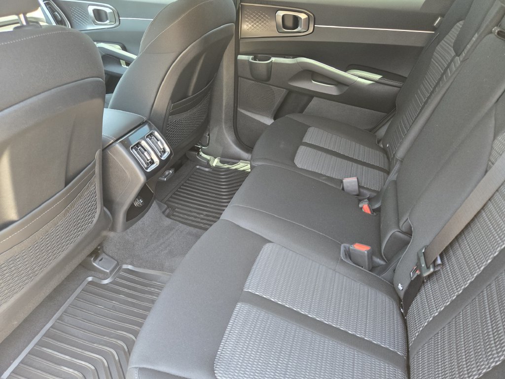 New 2026 Kia Sorento LX FWD image 22