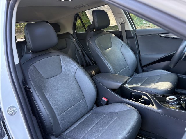 Certified 2023 Kia Niro Wave FWD image 37