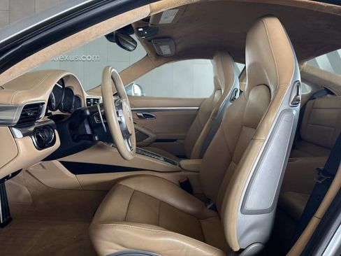 Used 2014 Porsche 911 Turbo image 9