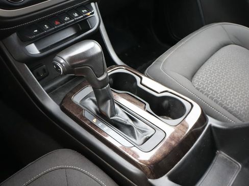 Used 2019 GMC Canyon SLE w/ Driver Alert Package image 24