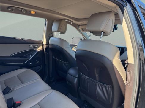 Used 2018 Hyundai Santa Fe SE image 33