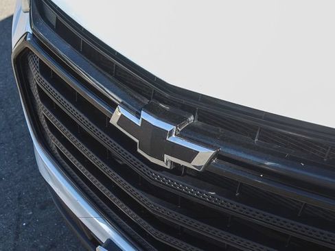 Used 2020 Chevrolet Traverse LT FWD image 14