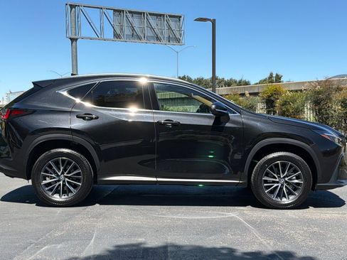 Certified 2024 Lexus NX 250 FWD image 3
