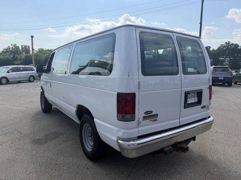 Used 2012 Ford E-350 and Econoline 350 XLT RWD image 4