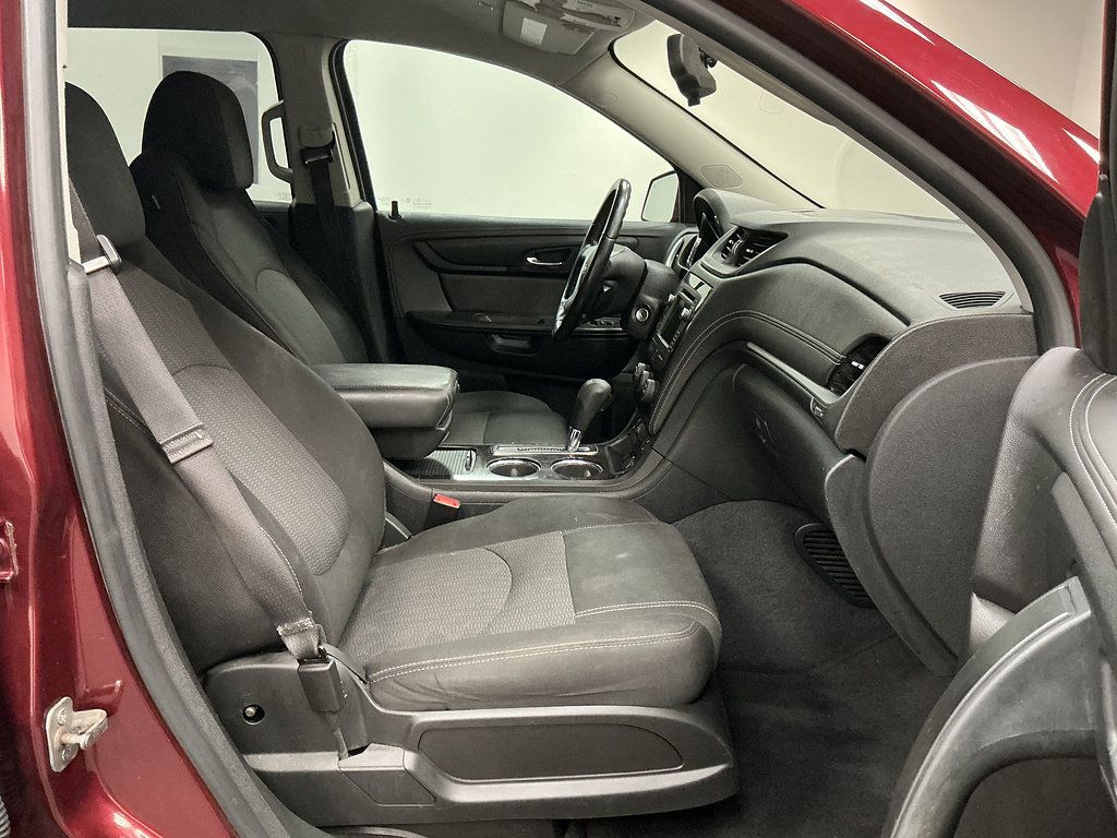 Used 2017 Chevrolet Traverse LT w/ Style and Technology Package AWD/4WD image 27