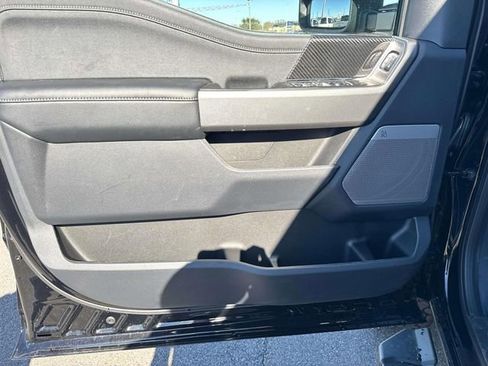 New 2026 Ford F250 Lariat w/ Black Appearance Package image 21
