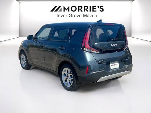 Used 2025 Kia Soul LX w/ LX Technology Package FWD image 7