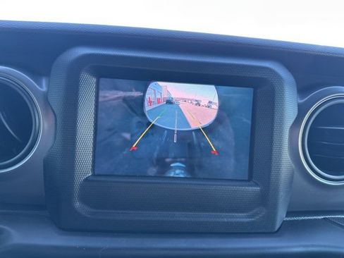 Used 2021 Jeep Wrangler Unlimited Sport image 25