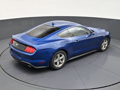 Used 2022 Ford Mustang Coupe RWD image 16