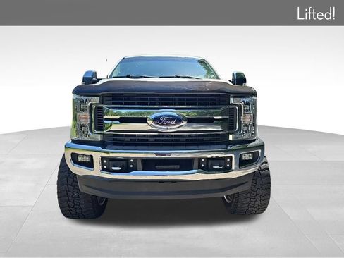 Used 2019 Ford F250 XLT w/ XLT Premium Package AWD/4WD image 8
